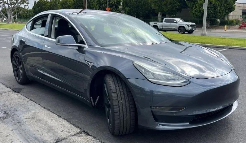 tesla model 3 2018 5YJ3E1EA4JF048769 image tesla model 3 2018 5YJ3E1EA4JF048769 image